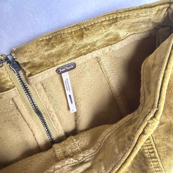 Free People Skirt Women's Size 0 Olive Green Velvet Mini Boho Y2K Indie Festival - Picture 6 of 7